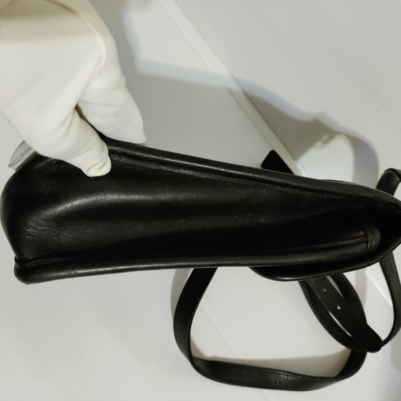 Vintage Coach Murphy Willis Turnlock Smooth Leather Crossbody Bag 9930 - Picture 10 of 16